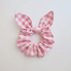 Bunny scrunchie καρό ροζ